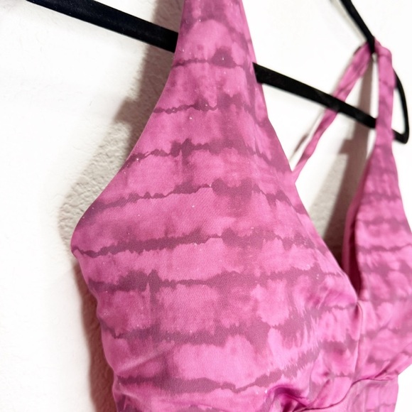 Athleta Plunge Printed Tankini Top in Tahiti Vintage Plum Tie Dye - Picture 4 of 8